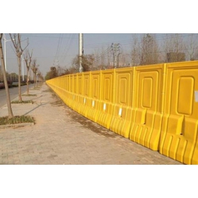 广州市公路高栏水马厂家_道路围栏水马_厂家_价格